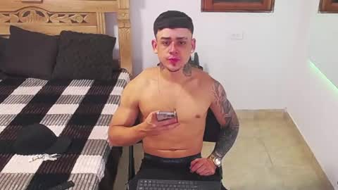 luis online show from November 12, 9:26 am