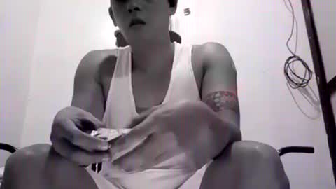 Snapshot of davidrocero chatting on December 16, 12:27 pm davidrocero online show from December 16, 12:27 pm
