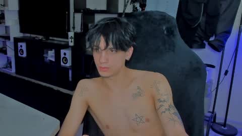 davis online show from April 10, 6:15 pm