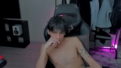 davis online show from February 18, 11:52 pm