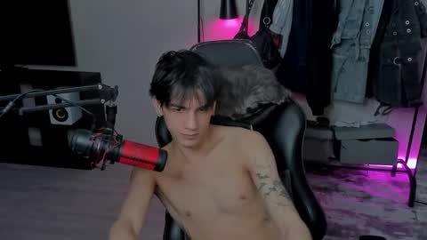 davis online show from February 14, 2:33 pm