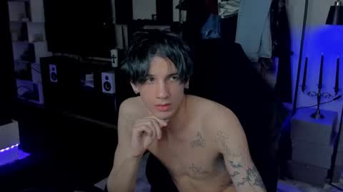 davis online show from June 13, 8:56 am