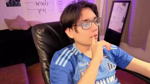 davoxer online show from March 18, 2:47 am