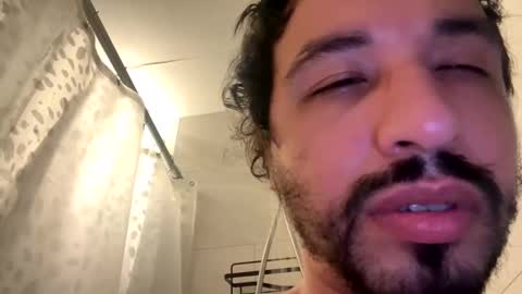 Snapshot of deepthroatberto89 chatting on December 25, 2:46 am deepthroatberto89 online show from December 25, 2:46 am