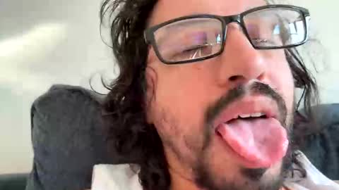 Snapshot of deepthroatberto89 chatting on October 21, 7:28 pm deepthroatberto89 online show from October 21, 7:28 pm