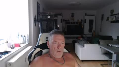 deinprinz2312 online show from June 29, 4:29 am