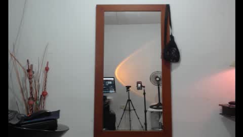 Snapshot of demond_333 chatting on September 18, 3:14 pm DEMOND online show from September 18, 3:14 pm
