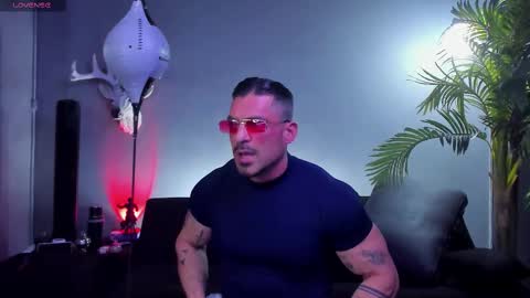 dennis_cox_ online show from January 11, 7:01 am