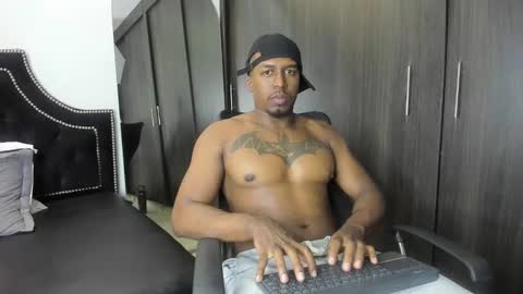 denzelrios online show from October 2, 9:41 pm