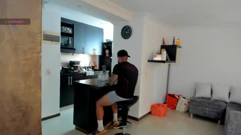 dereckgreen online show from April 16, 8:09 pm