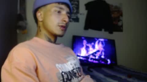 Derek online show from June 2, 7:42 am