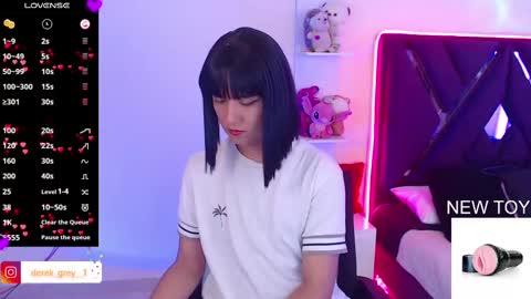 derek grey online show from February 24, 6:15 pm