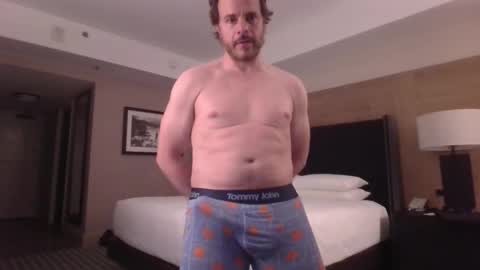 Derek Pipes online show from October 6, 5:34 am