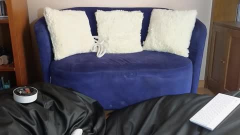 Derek online show from November 15, 7:05 pm