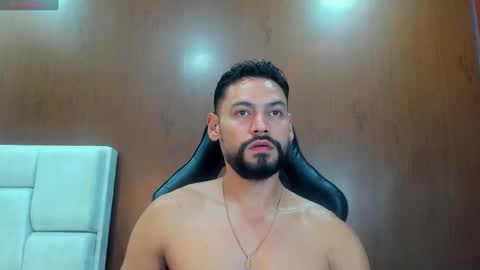 DerryBigger CM online show from September 26, 8:17 pm