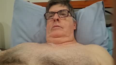 Desmon1958 online show from April 16, 8:31 pm