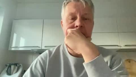 Devon online show from December 16, 8:21 am