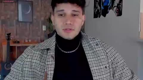 JULIAN online show from June 18, 9:53 pm