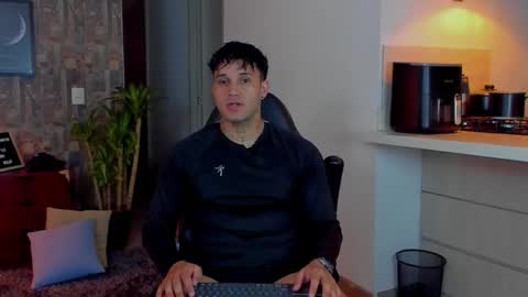 JULIAN online show from November 30, 12:13 am