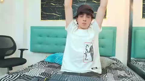   online show from October 21, 8:12 pm