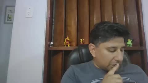 dickeduardo online show from April 21, 2:48 am