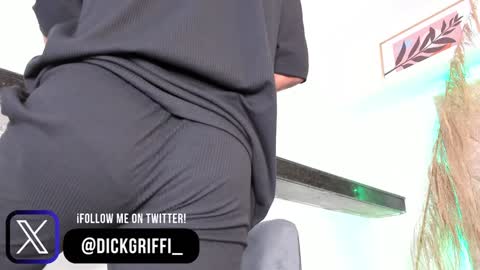 Snapshot of dickgriffith chatting on January 26, 12:33 pm Dick Griffith online show from January 26, 12:33 pm