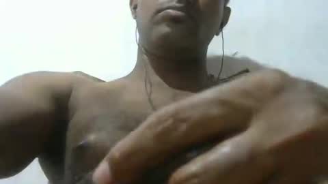 Snapshot of dickruss0070003 chatting on December 16, 11:01 am dick rus online show from December 16, 11:01 am