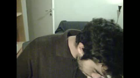 Snapshot of dickus_biggus chatting on December 21, 7:13 am dickus_biggus online show from December 21, 7:13 am