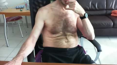 didonc from france..... online show from May 24, 7:14 am