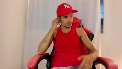 Diego lat online show from April 19, 11:18 pm