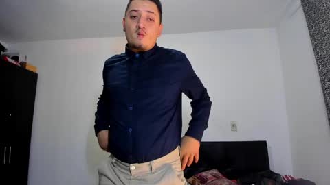 diiego_xxx online show from March 15, 7:53 pm