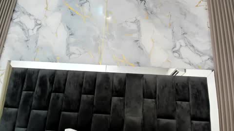 dikey_18 online show from March 7, 9:06 pm