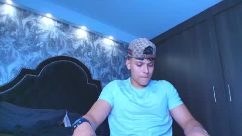 dilanmiller_ online show from June 16, 7:27 pm
