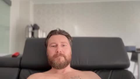 dilliding online show from March 24, 9:47 am