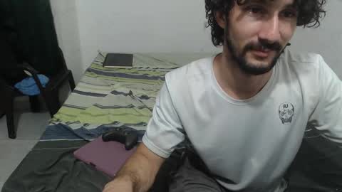 Snapshot of dioni_soe chatting on September 19, 2:34 am Henry online show from September 19, 2:34 am