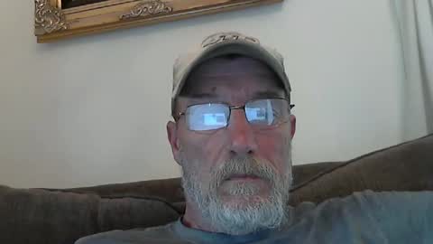 Snapshot of dirtynastyoldman chatting on March 10, 10:55 pm dirtynastyoldman online show from March 10, 10:55 pm