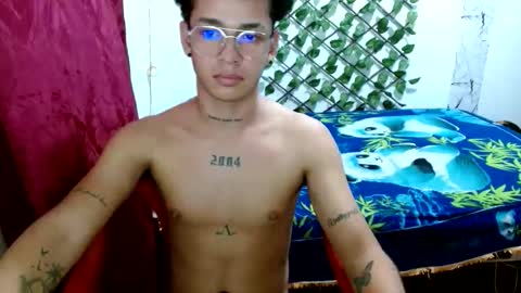 dirtyslimlatin online show from December 23, 1:36 am