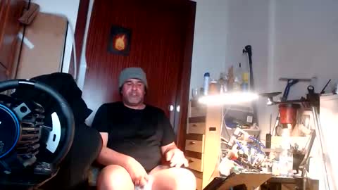 divitimido online show from March 4, 7:10 pm