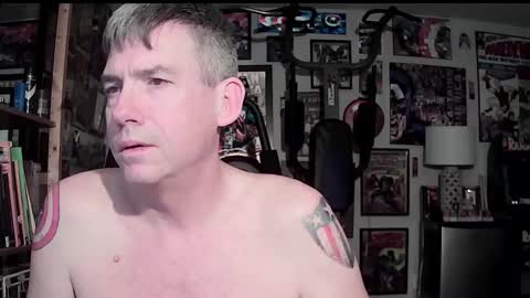 dix_handley_50 online show from October 27, 12:18 pm