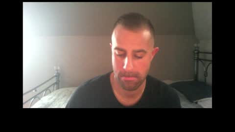 djay15013 online show from April 11, 4:21 pm