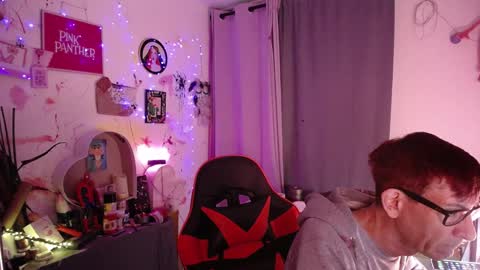 Snapshot of dlacarra chatting on December 30, 1:26 am David Lucky 13  online show from December 30, 1:26 am