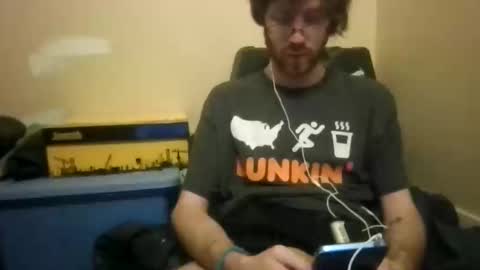 coonhat69 online show from April 23, 6:40 am