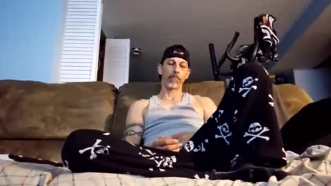 dogbone999081 online show from November 7, 7:45 am