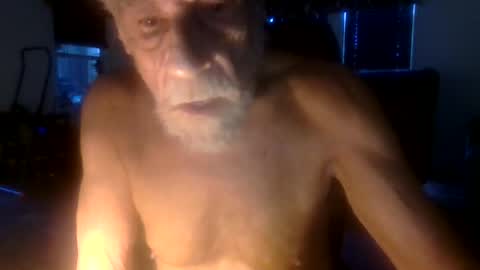 dogluc7 online show from December 14, 4:58 pm