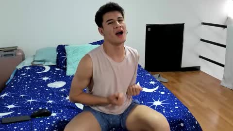 Your real love online show from October 22, 6:43 pm