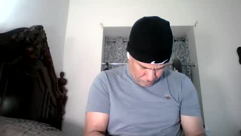 luis online show from March 17, 3:31 am