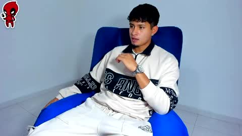  Dominic  online show from April 19, 1:16 am