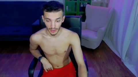 dominicvalente online show from October 25, 4:42 pm