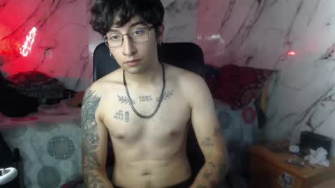 dominus_kane online show from March 30, 5:52 am
