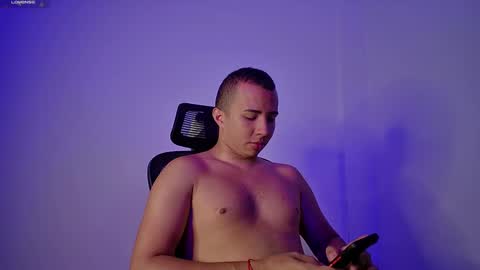 Donat Independent Model online show from January 6, 2:58 pm